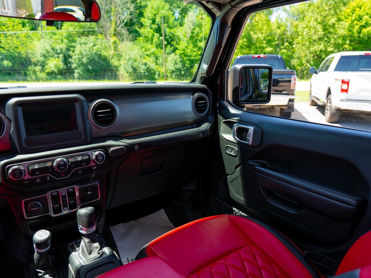 2018 Jeep Wrangler Unlimited Sport S - Photo 25 - Washington, MI 48094