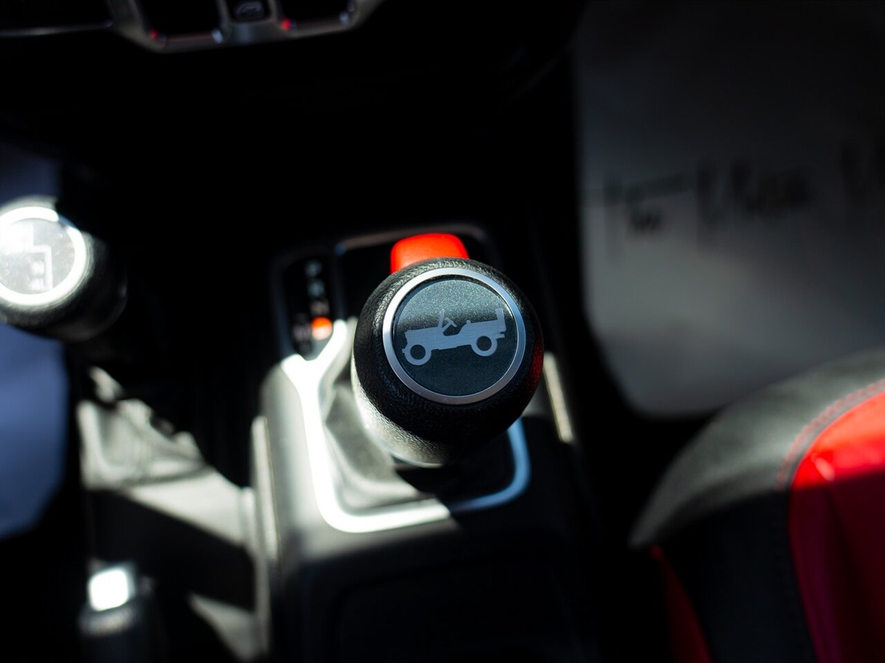 2018 Jeep Wrangler Unlimited Sport S - Photo 35 - Washington, MI 48094