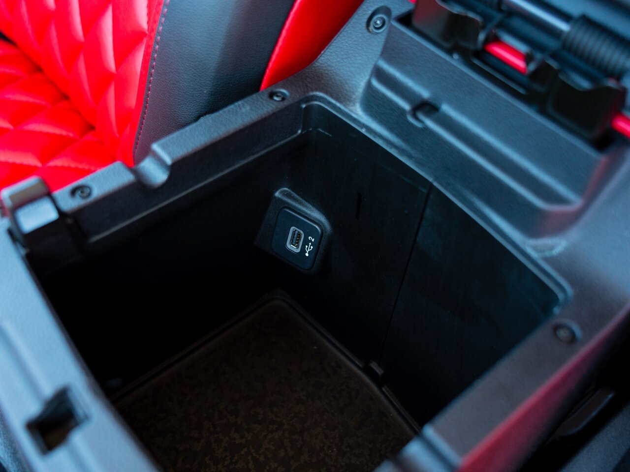2018 Jeep Wrangler Unlimited Sport S - Photo 37 - Washington, MI 48094