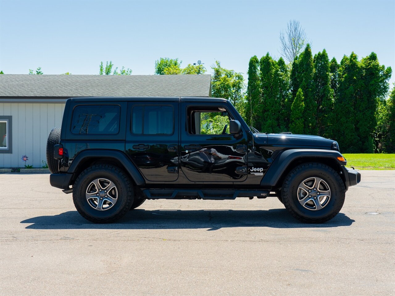 2018 Jeep Wrangler Unlimited Sport S - Photo 4 - Washington, MI 48094