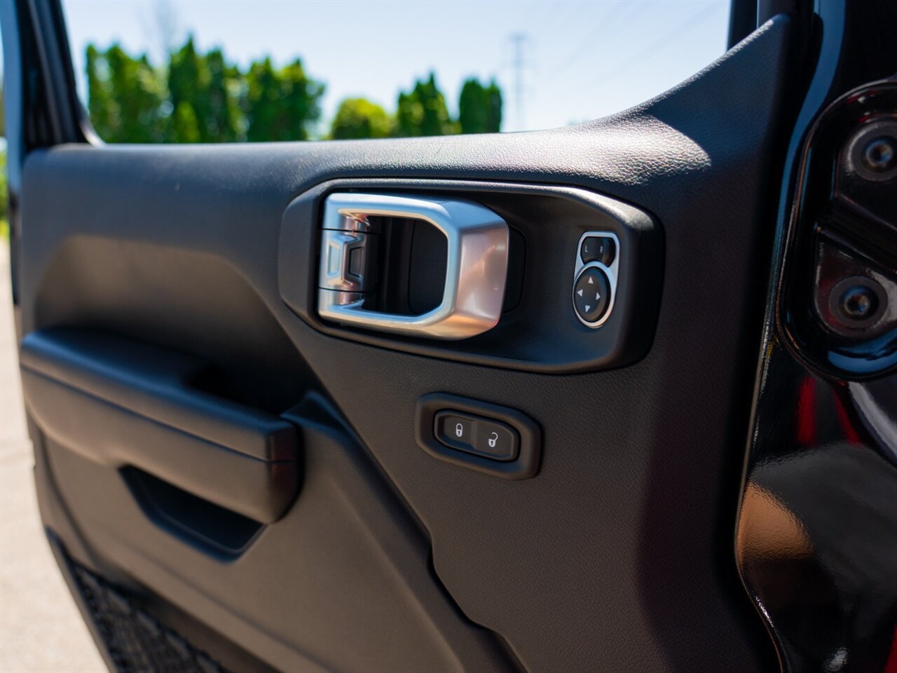 2018 Jeep Wrangler Unlimited Sport S - Photo 14 - Washington, MI 48094