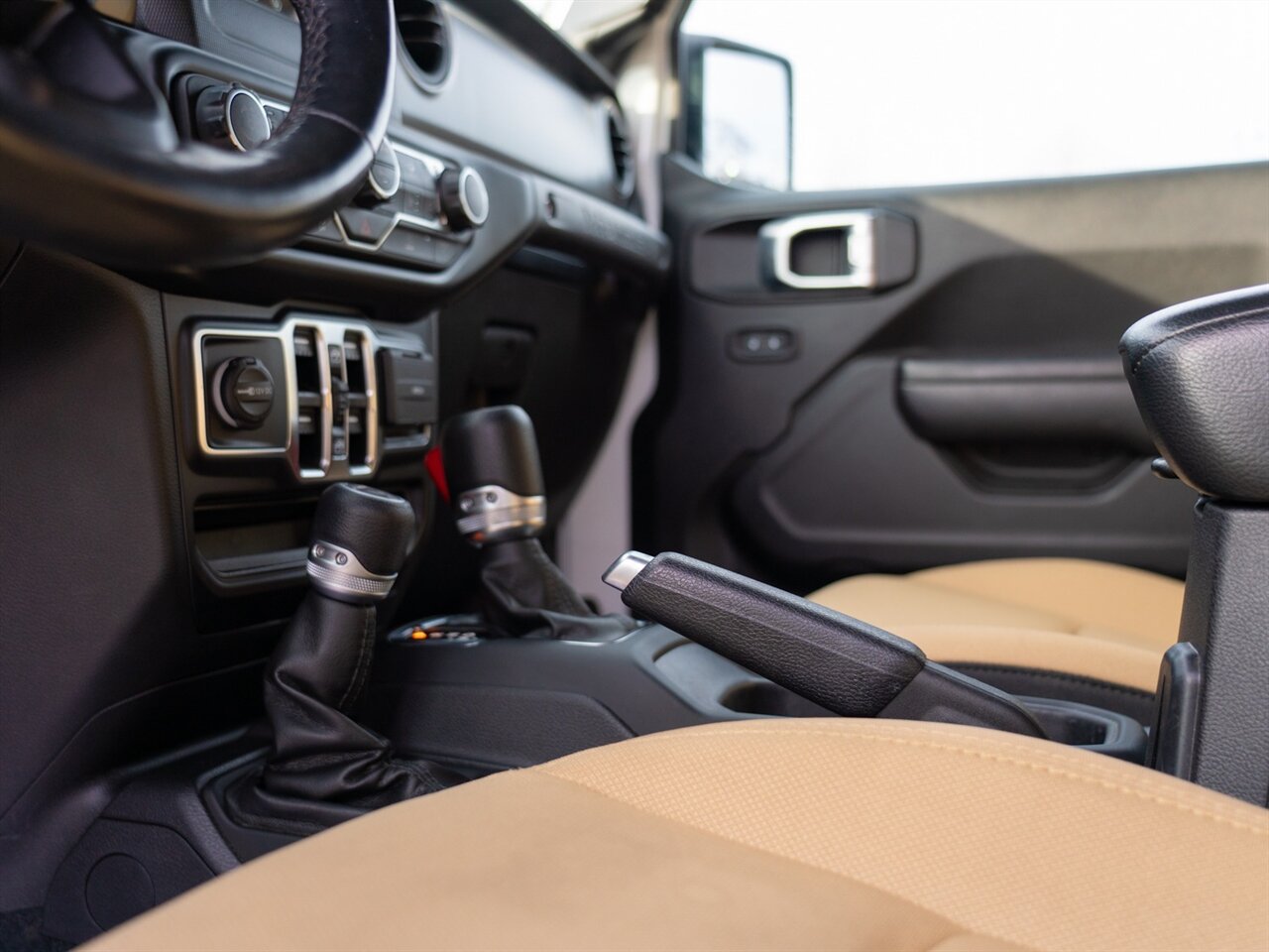 2022 Jeep Wrangler Unlimited Willys   - Photo 39 - Washington, MI 48094