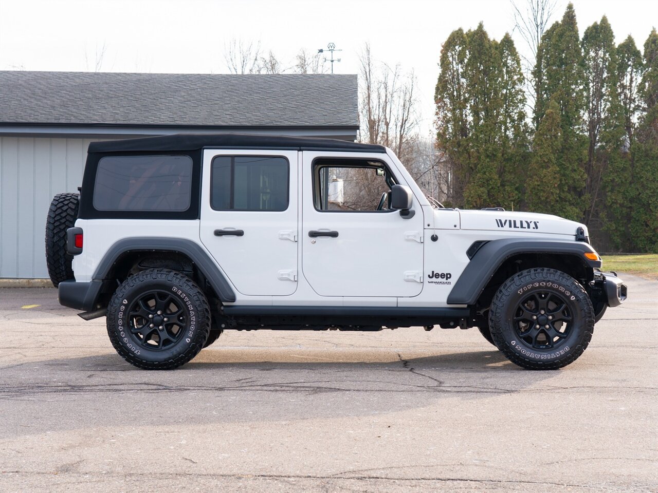 2022 Jeep Wrangler Unlimited Willys   - Photo 4 - Washington, MI 48094