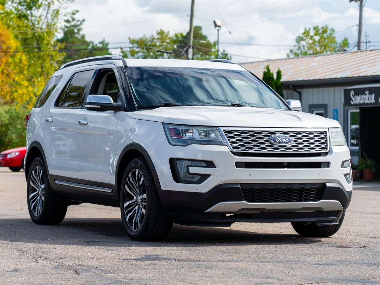 2017 Ford Explorer Platinum - Photo 3 - Washington, MI 48094