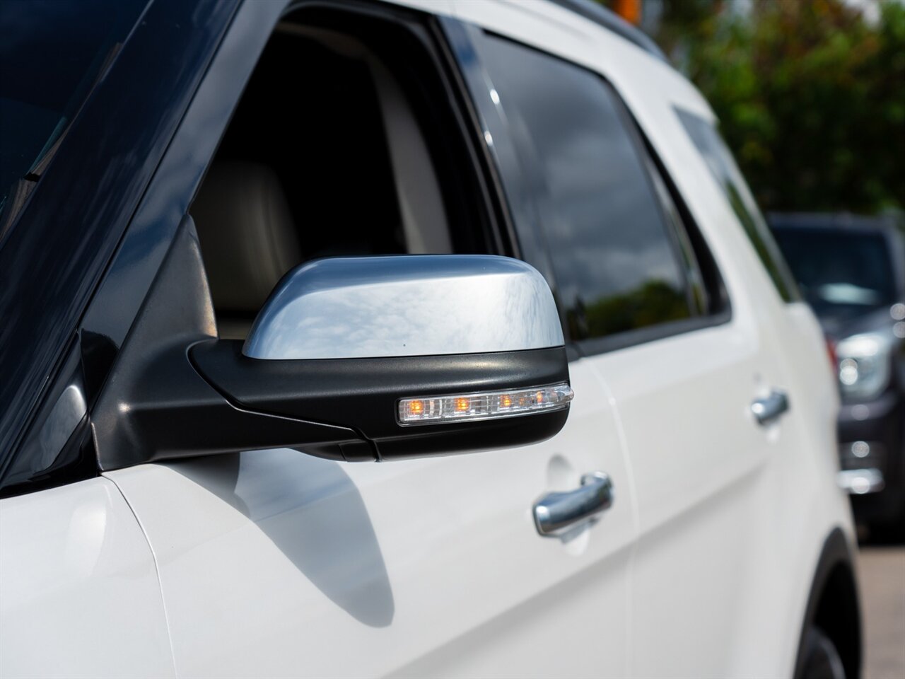 2017 Ford Explorer Platinum - Photo 13 - Washington, MI 48094