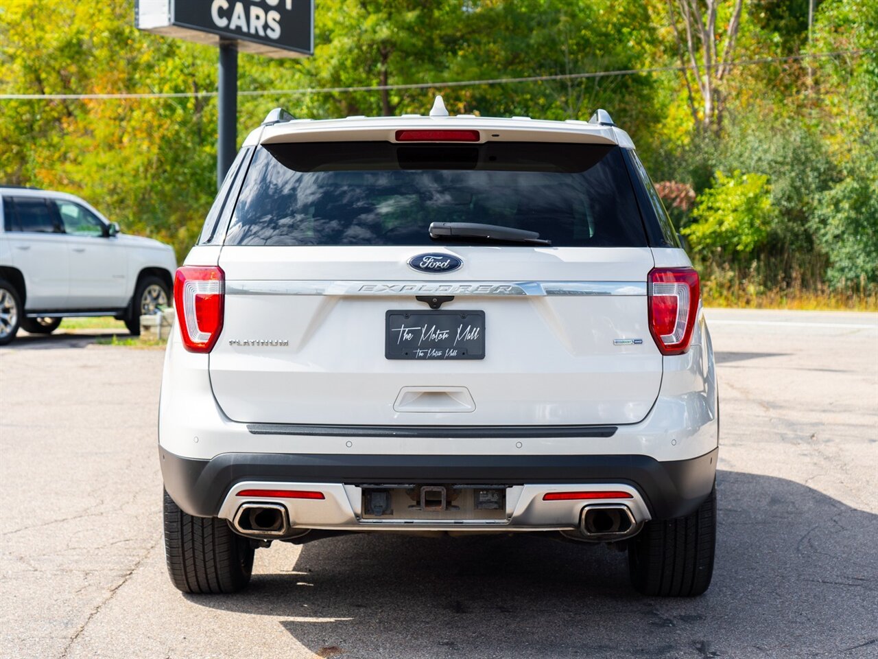 2017 Ford Explorer Platinum - Photo 6 - Washington, MI 48094