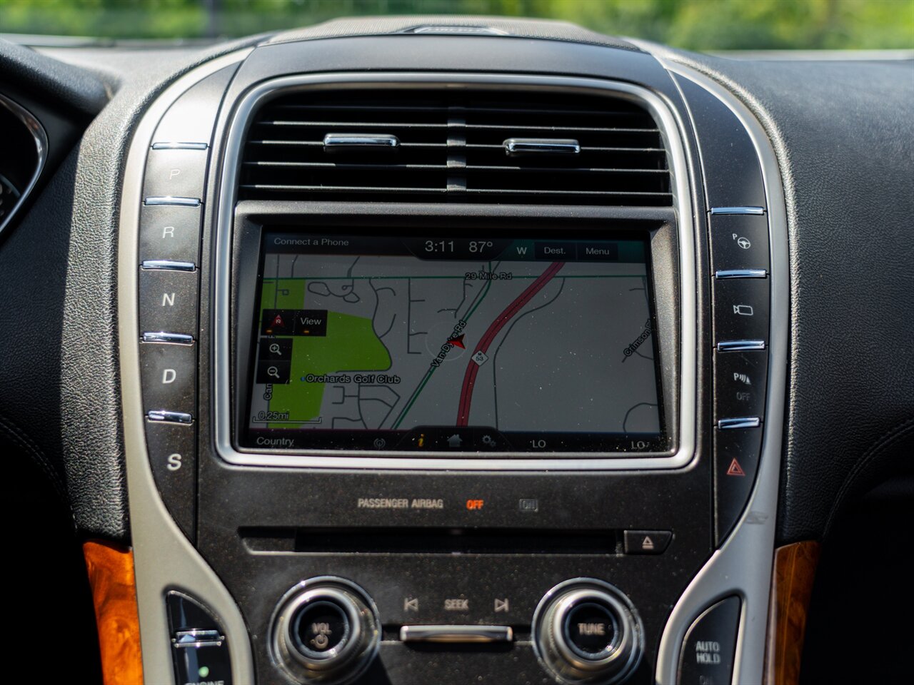 2016 Lincoln MKX Reserve photo 29