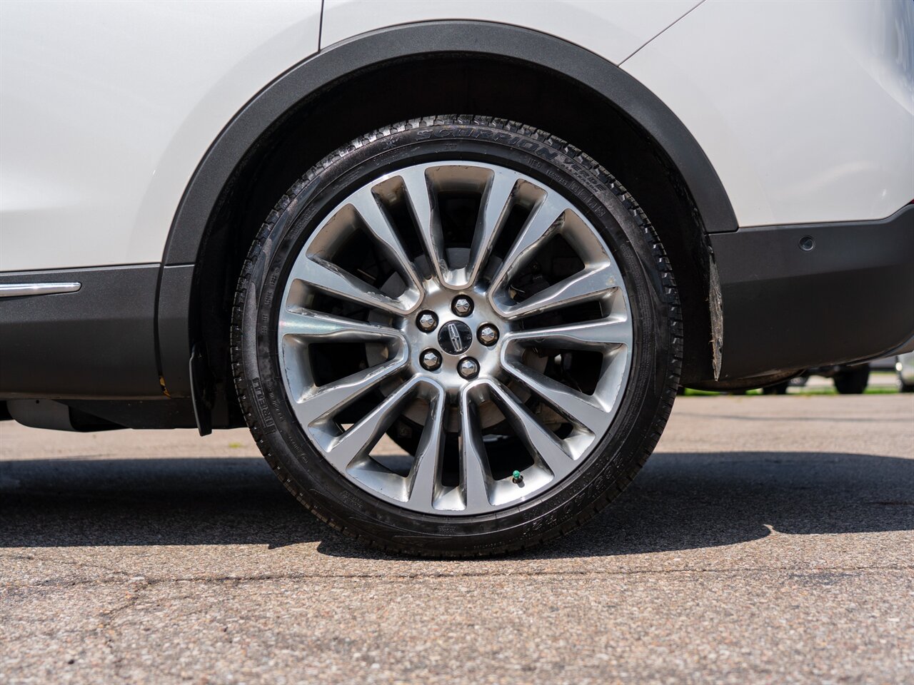 2016 Lincoln MKX Reserve photo 44