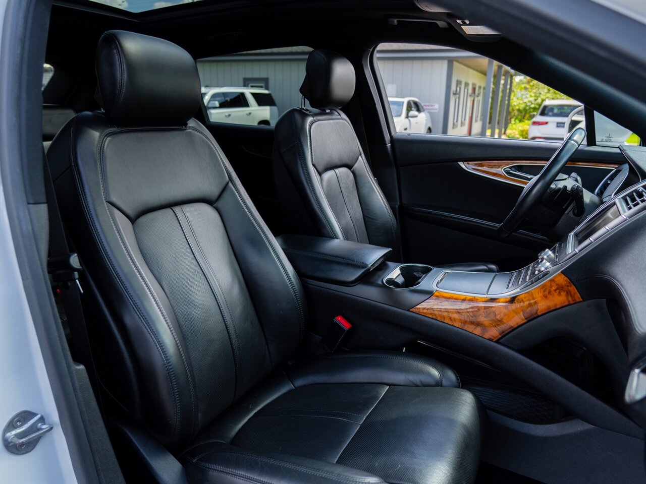 2016 Lincoln MKX Reserve photo 18