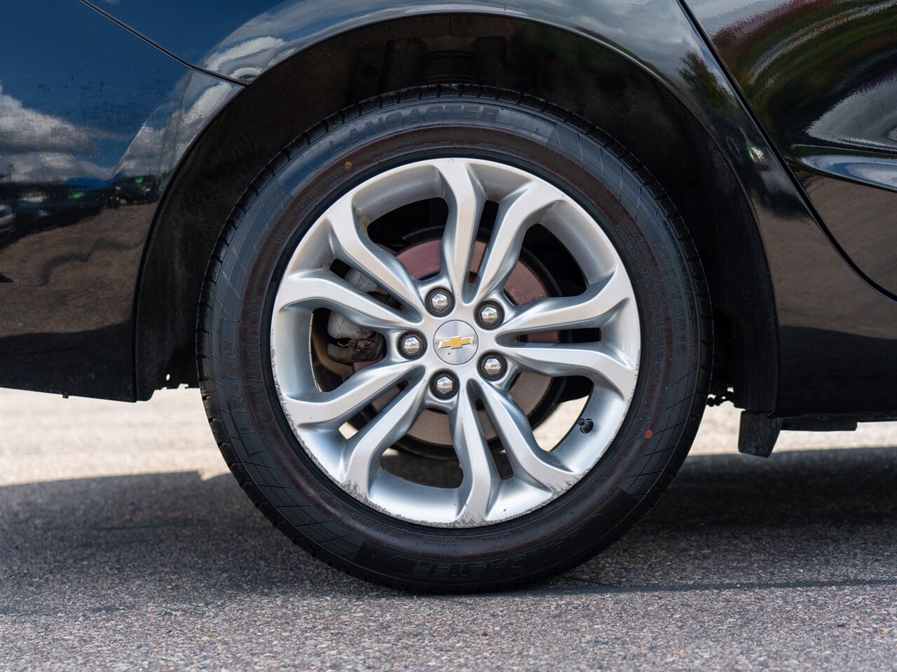 2019 Chevrolet Cruze LT   - Photo 40 - Washington, MI 48094