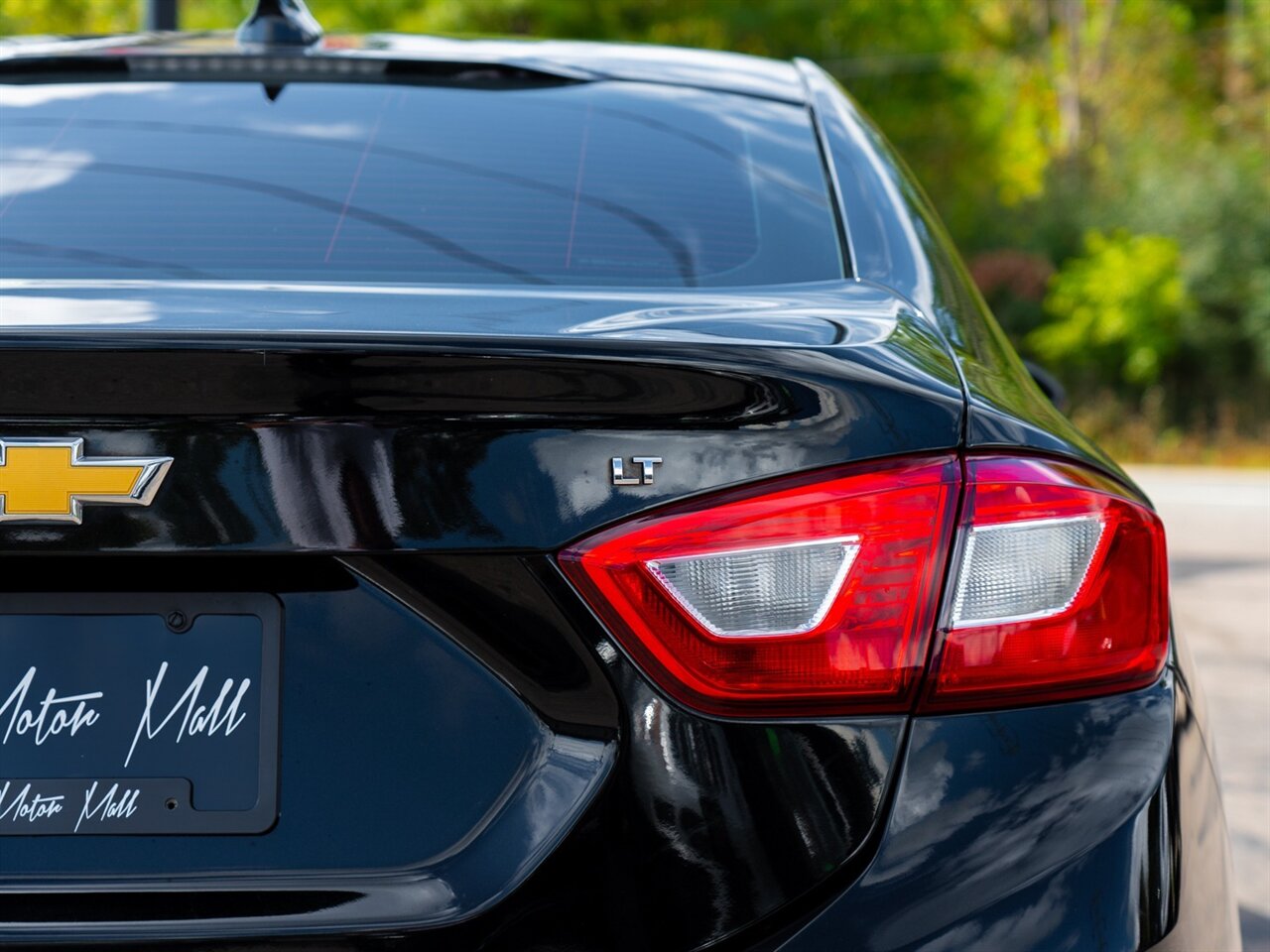 2019 Chevrolet Cruze LT   - Photo 11 - Washington, MI 48094