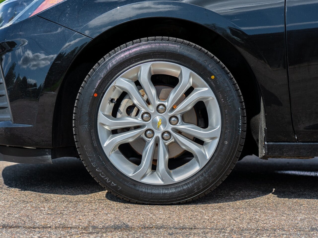 2019 Chevrolet Cruze LT   - Photo 38 - Washington, MI 48094