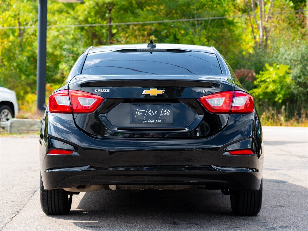 2019 Chevrolet Cruze LT   - Photo 6 - Washington, MI 48094