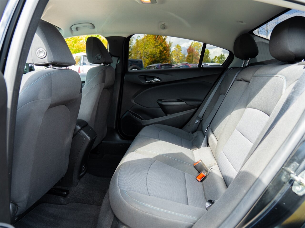 2019 Chevrolet Cruze LT   - Photo 21 - Washington, MI 48094