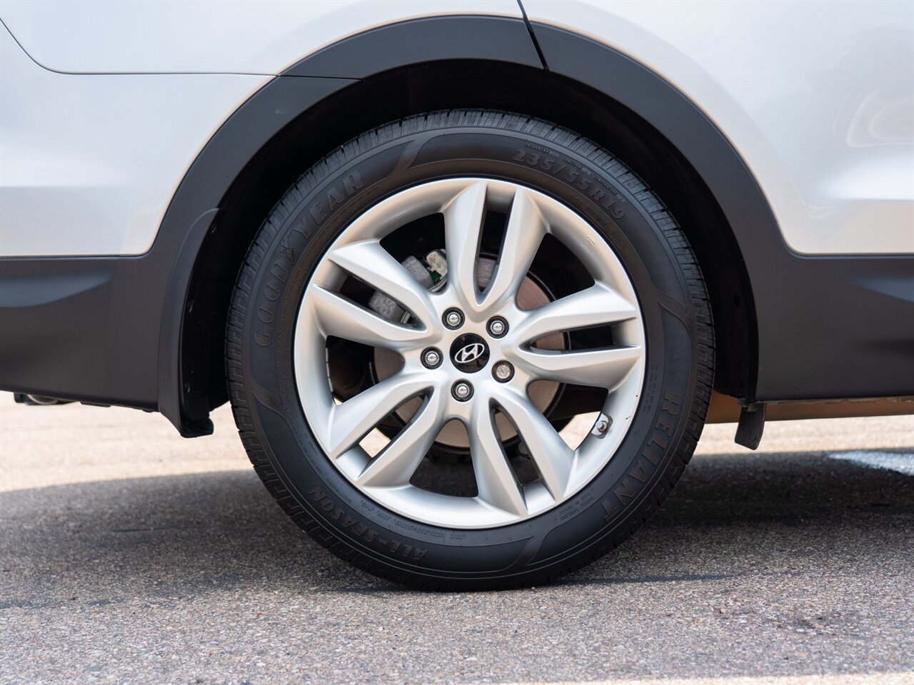 2016 Hyundai SANTA FE Sport 2.0T - Photo 43 - Washington, MI 48094