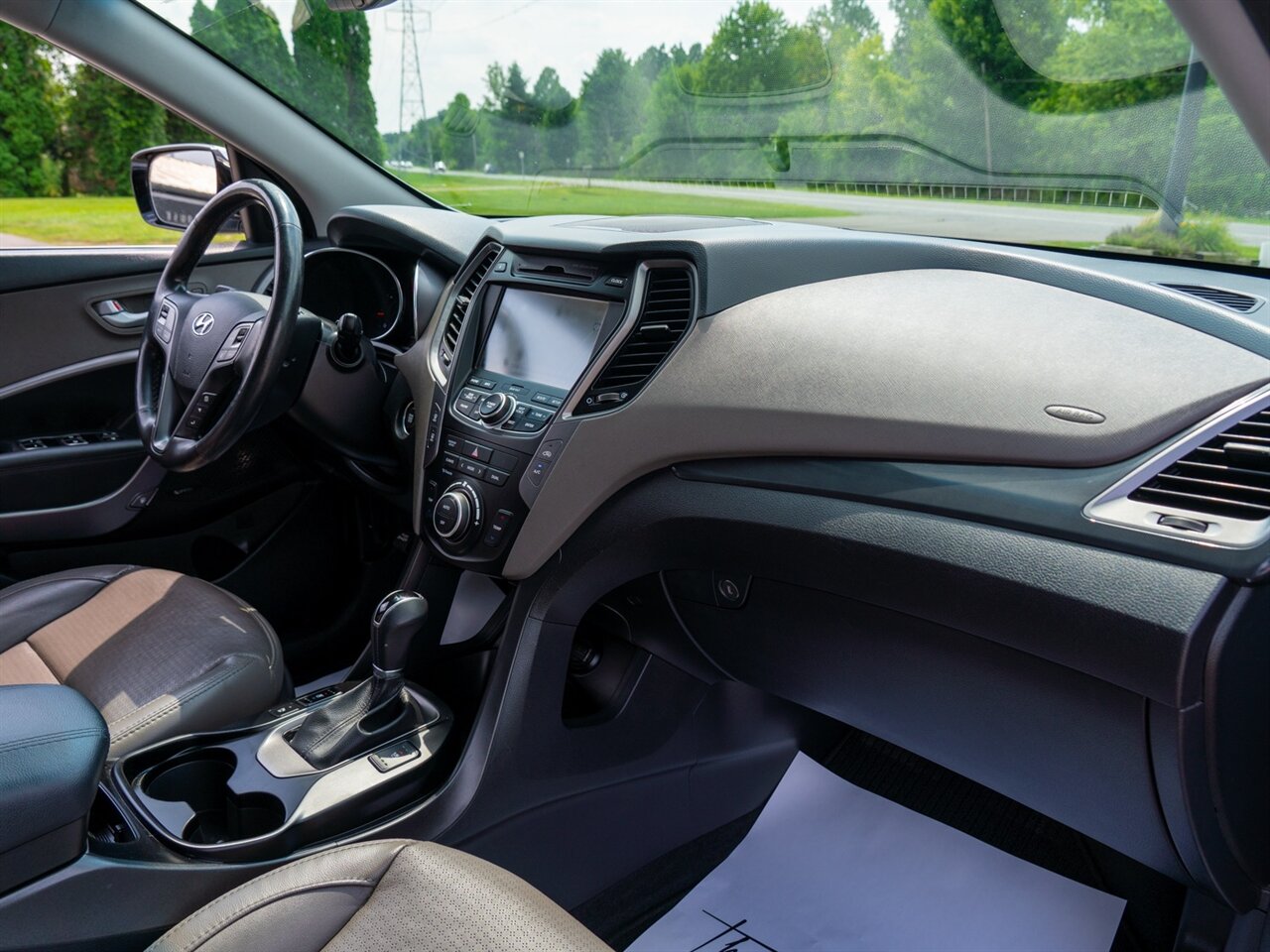 2016 Hyundai SANTA FE Sport 2.0T - Photo 18 - Washington, MI 48094