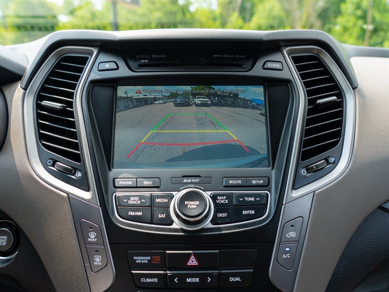 2016 Hyundai SANTA FE Sport 2.0T - Photo 28 - Washington, MI 48094