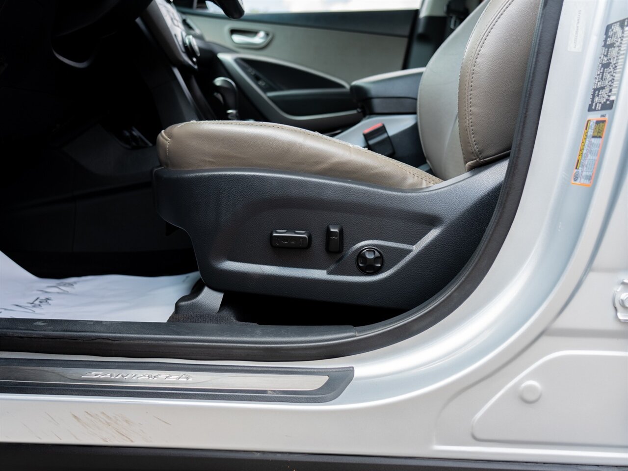 2016 Hyundai SANTA FE Sport 2.0T - Photo 15 - Washington, MI 48094