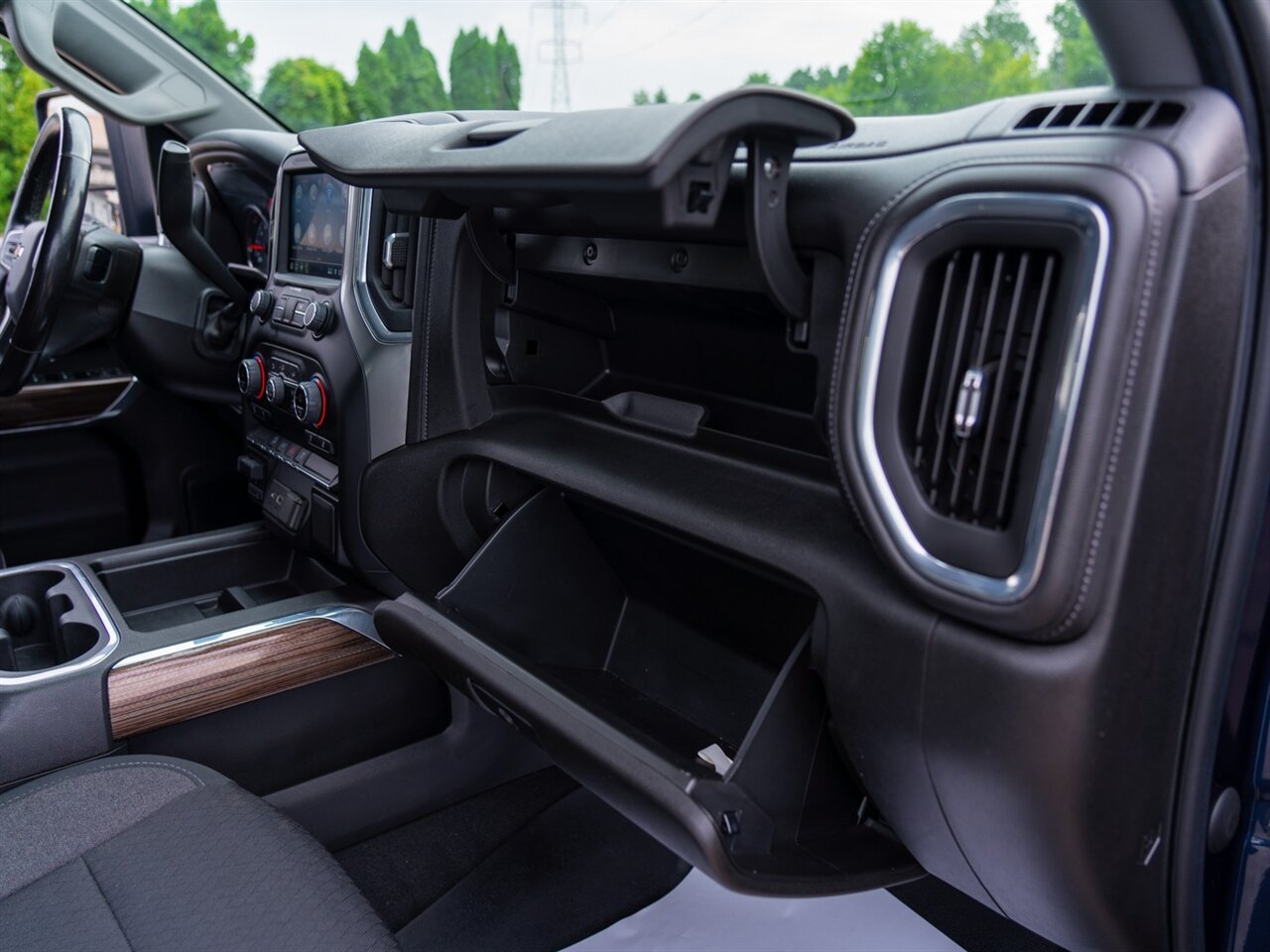 2022 Chevrolet Silverado 2500HD LT - Photo 41 - Washington, MI 48094