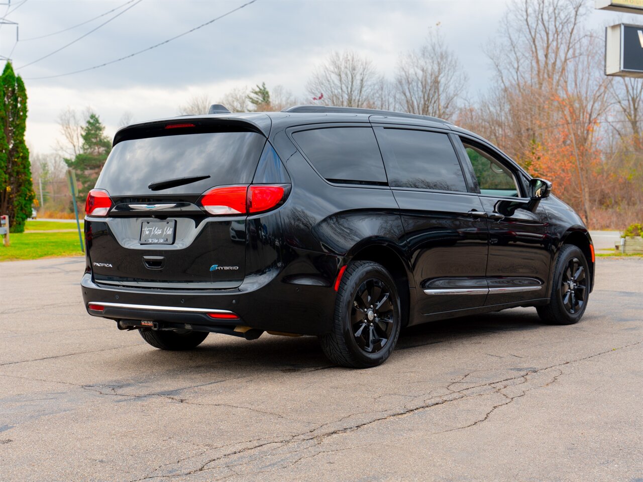 2018 Chrysler Pacifica Hybrid Limited   - Photo 5 - Washington, MI 48094