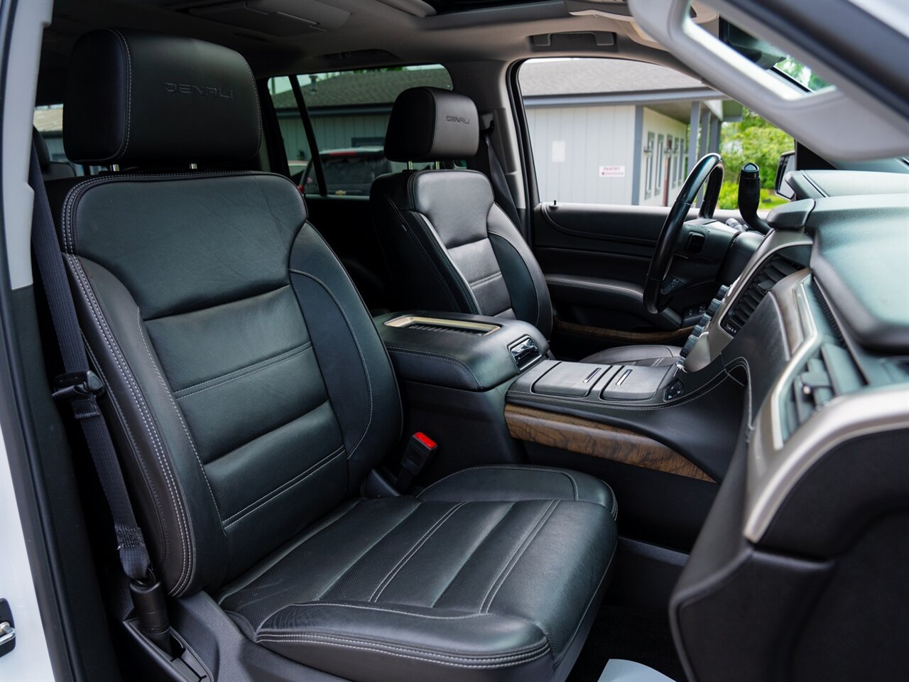 2018 GMC Yukon XL Denali - Photo 21 - Washington, MI 48094