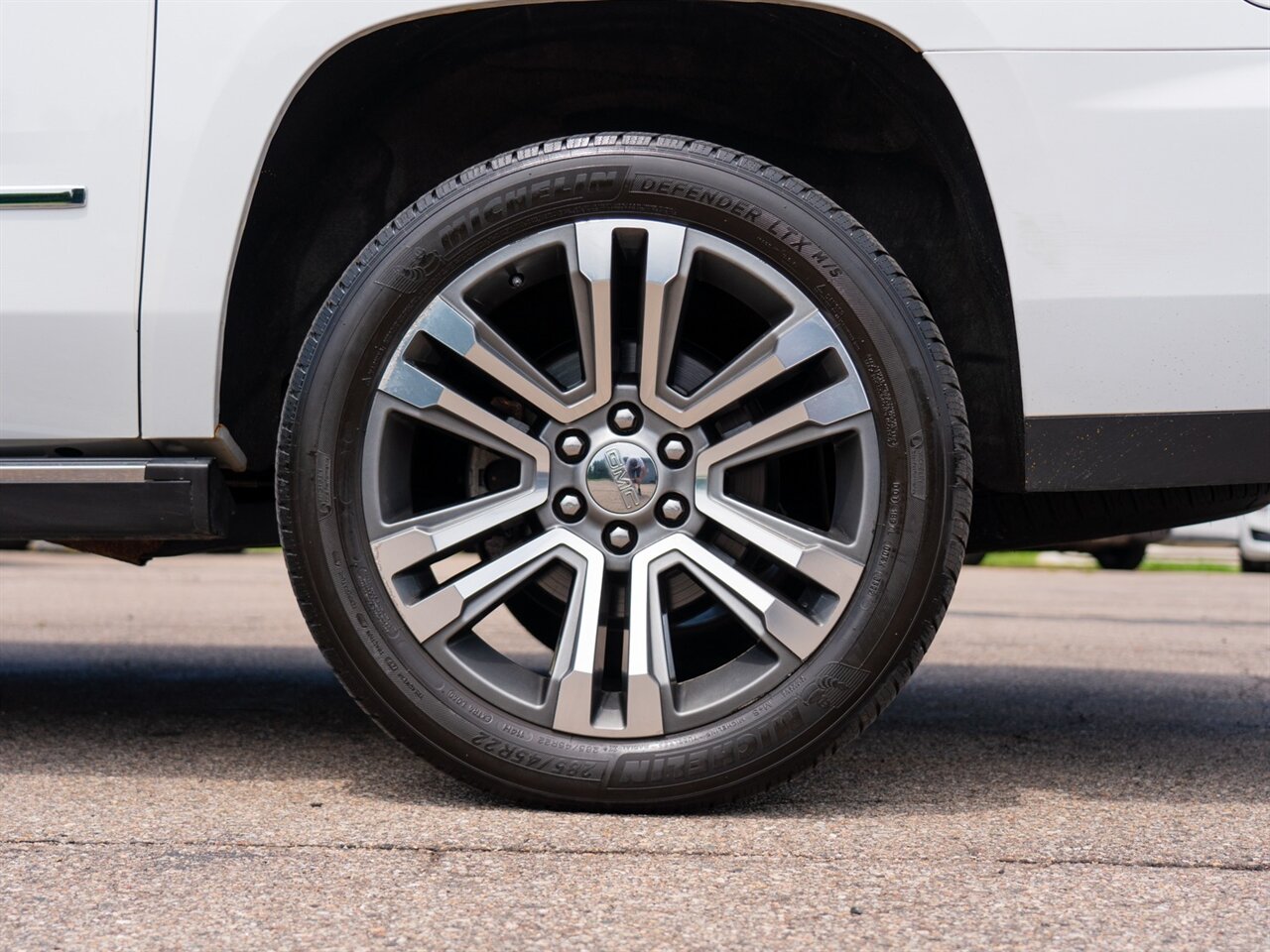 2018 GMC Yukon XL Denali - Photo 53 - Washington, MI 48094