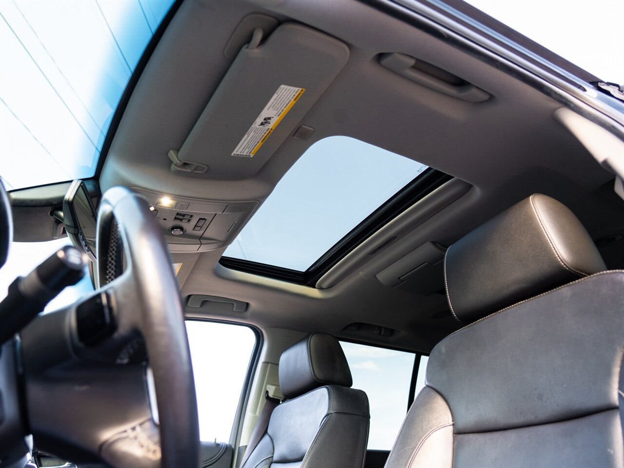 2017 Chevrolet Suburban LT - Photo 46 - Washington, MI 48094