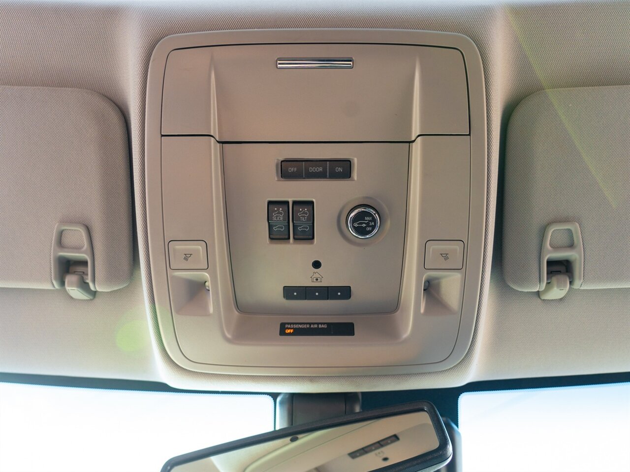 2017 Chevrolet Suburban LT - Photo 41 - Washington, MI 48094