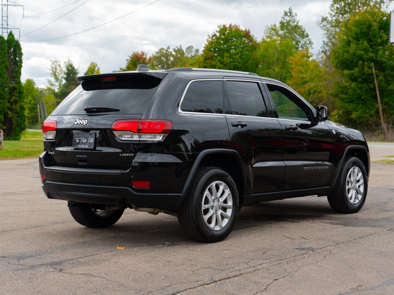 2021 Jeep Grand Cherokee Laredo E   - Photo 11 - Washington, MI 48094