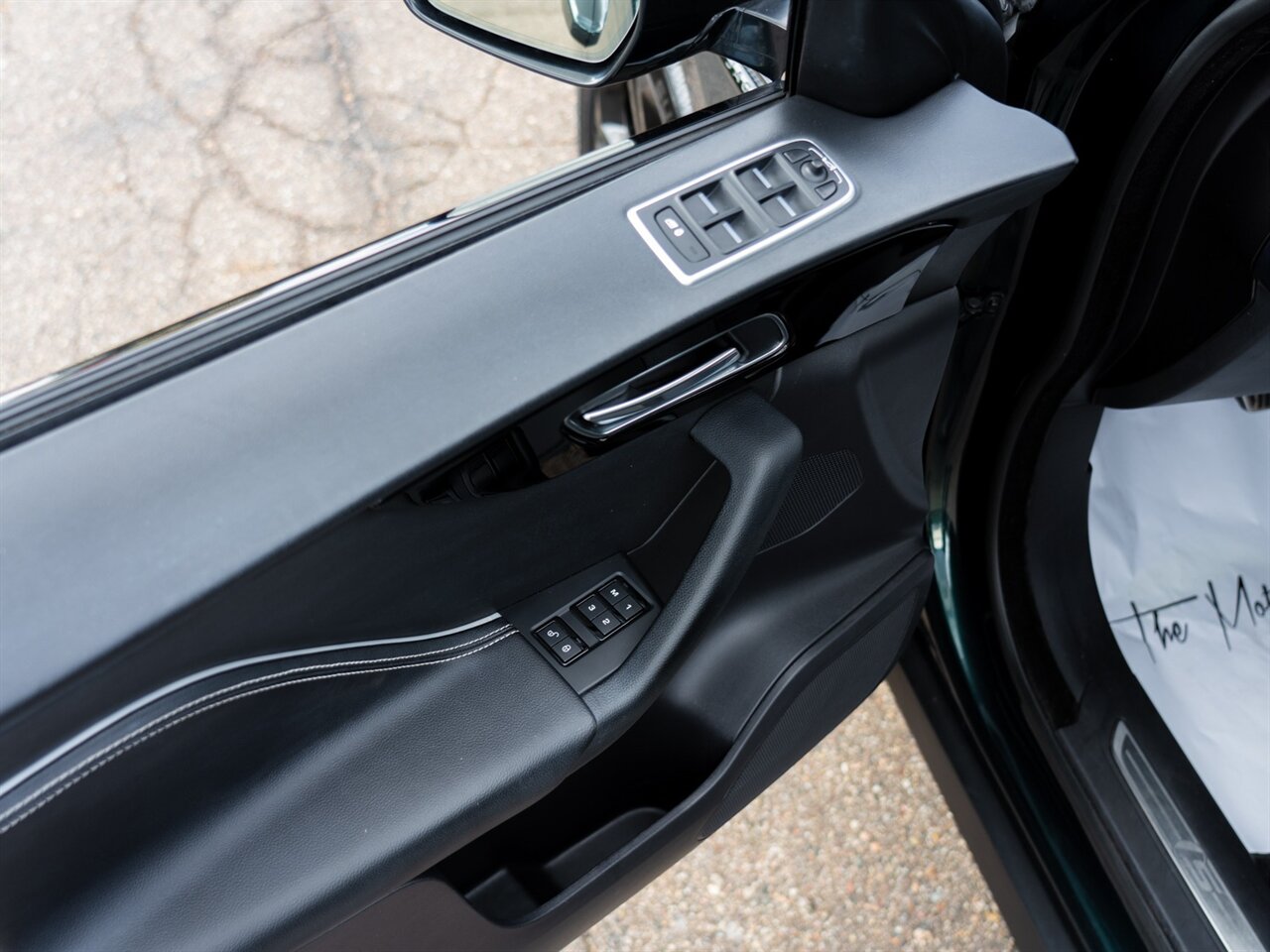 2018 Jaguar F-PACE S   - Photo 16 - Washington, MI 48094