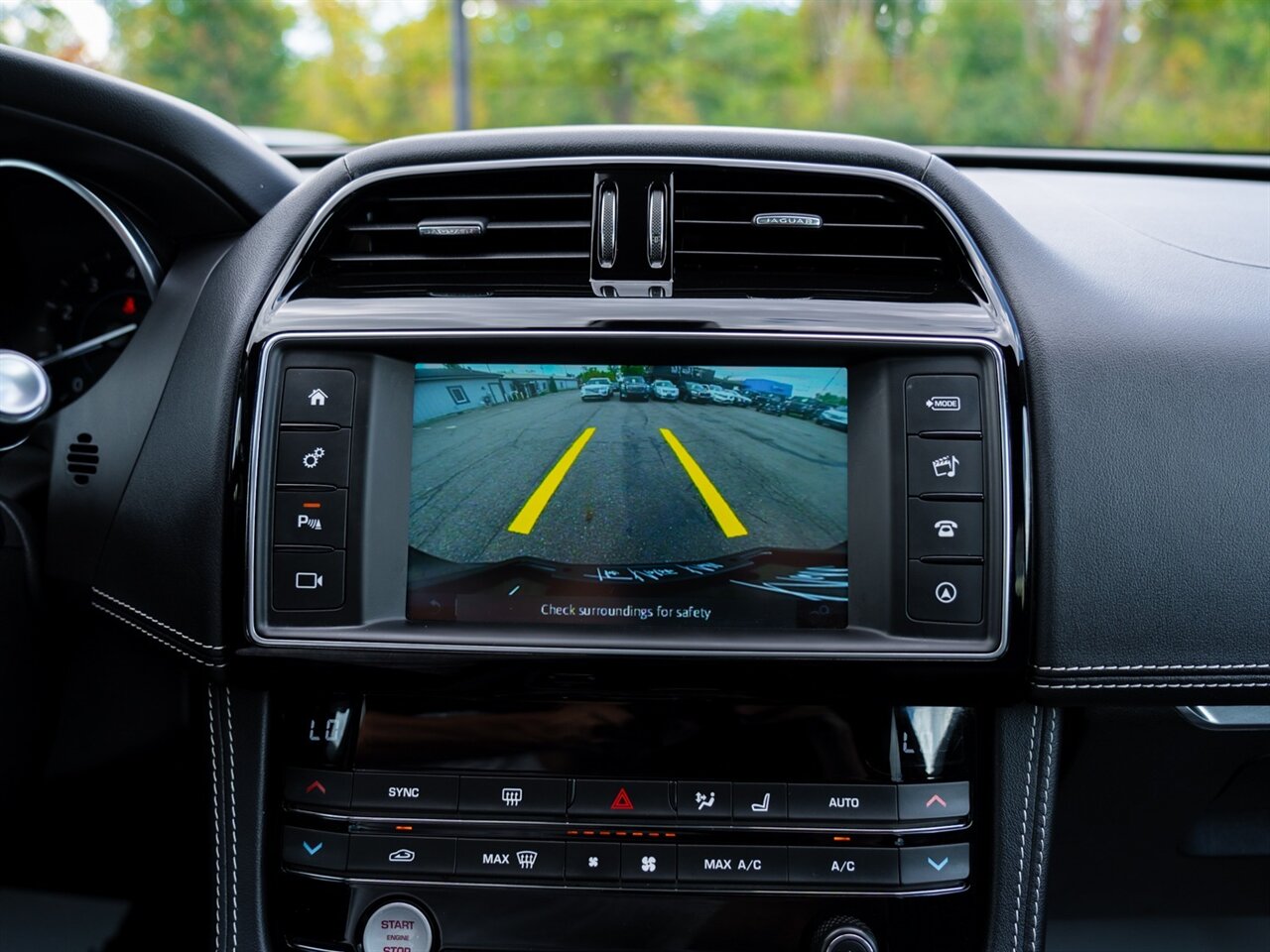 2018 Jaguar F-PACE S   - Photo 32 - Washington, MI 48094