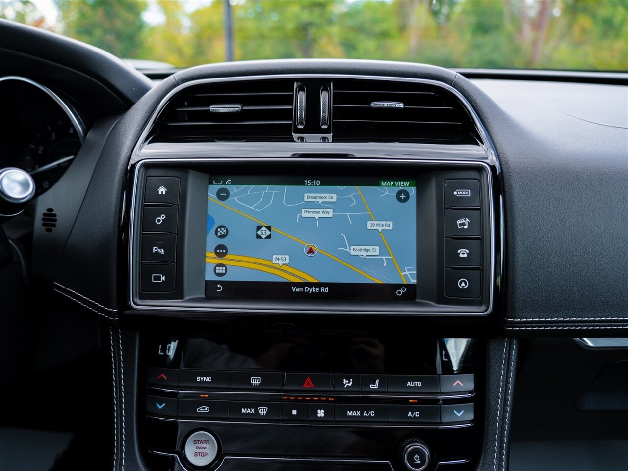 2018 Jaguar F-PACE S   - Photo 33 - Washington, MI 48094