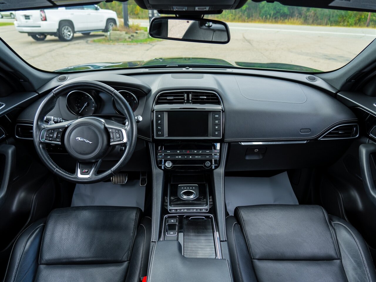 2018 Jaguar F-PACE S   - Photo 26 - Washington, MI 48094