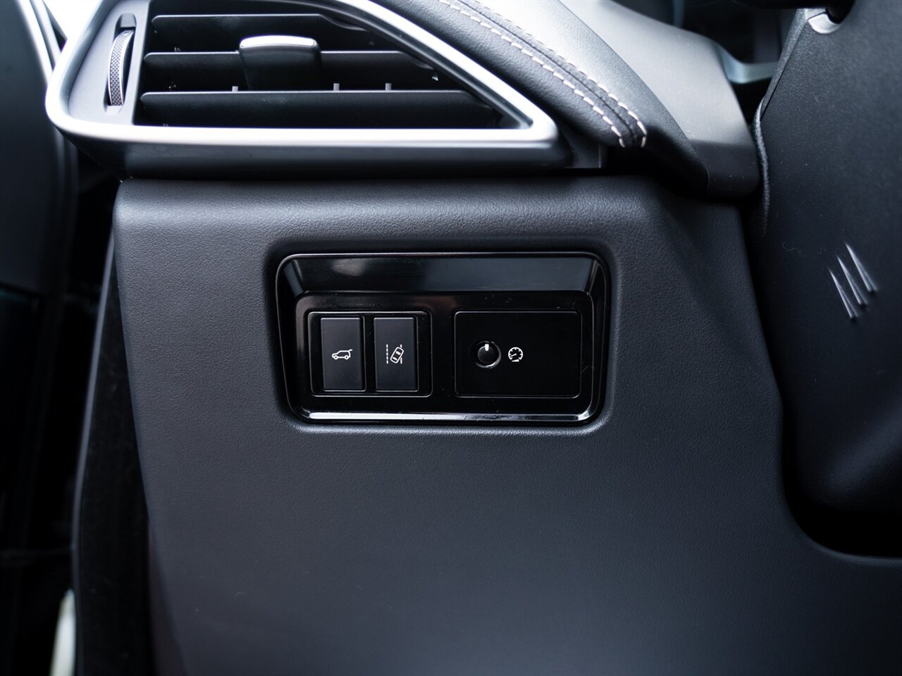 2018 Jaguar F-PACE S   - Photo 39 - Washington, MI 48094