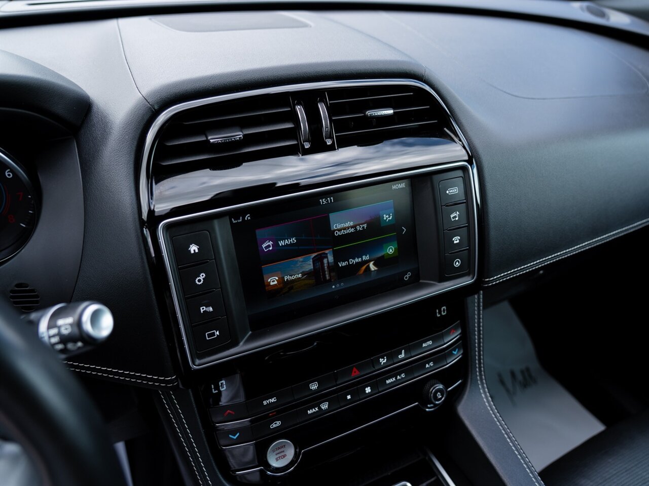 2018 Jaguar F-PACE S   - Photo 36 - Washington, MI 48094