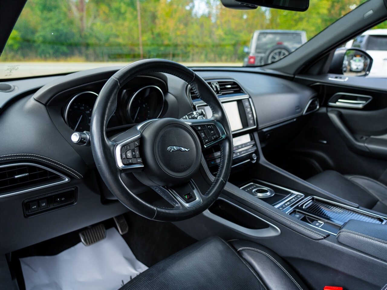 2018 Jaguar F-PACE S   - Photo 20 - Washington, MI 48094
