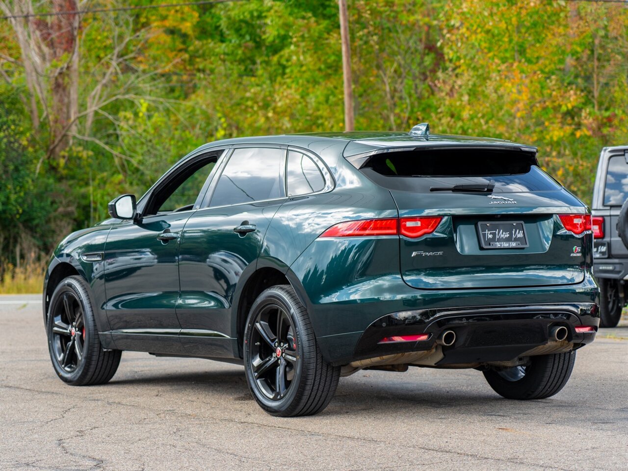 2018 Jaguar F-PACE S photo 3