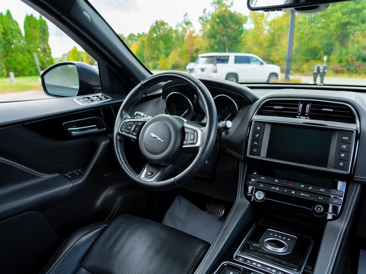 2018 Jaguar F-PACE S   - Photo 27 - Washington, MI 48094