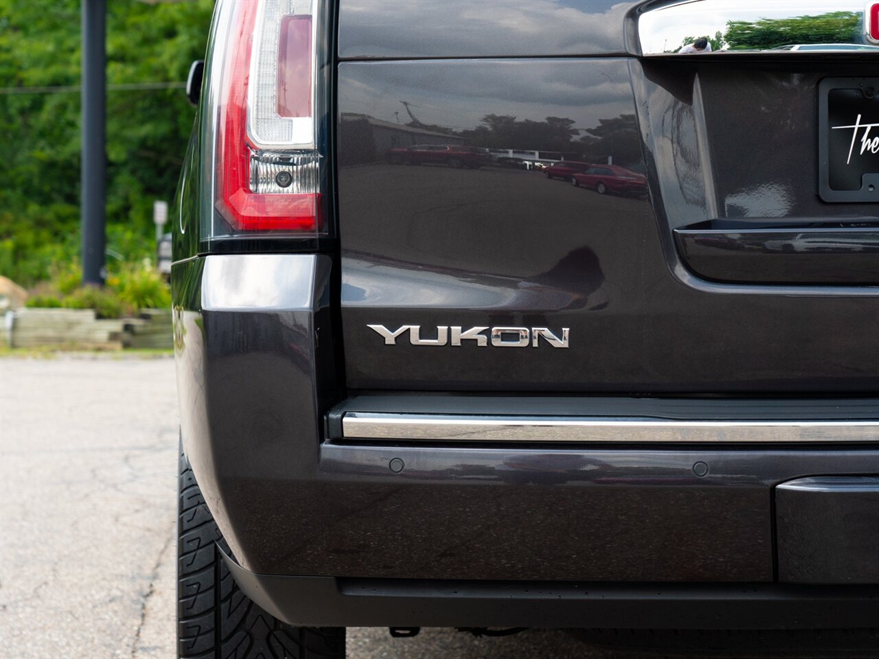 2018 GMC Yukon Denali - Photo 9 - Washington, MI 48094