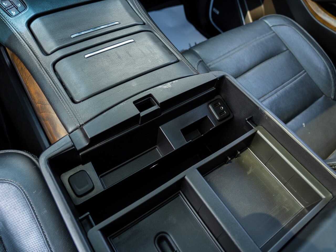 2018 GMC Yukon Denali - Photo 45 - Washington, MI 48094