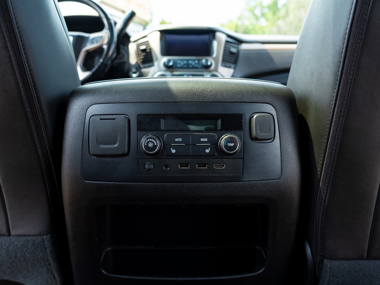 2018 GMC Yukon Denali - Photo 26 - Washington, MI 48094