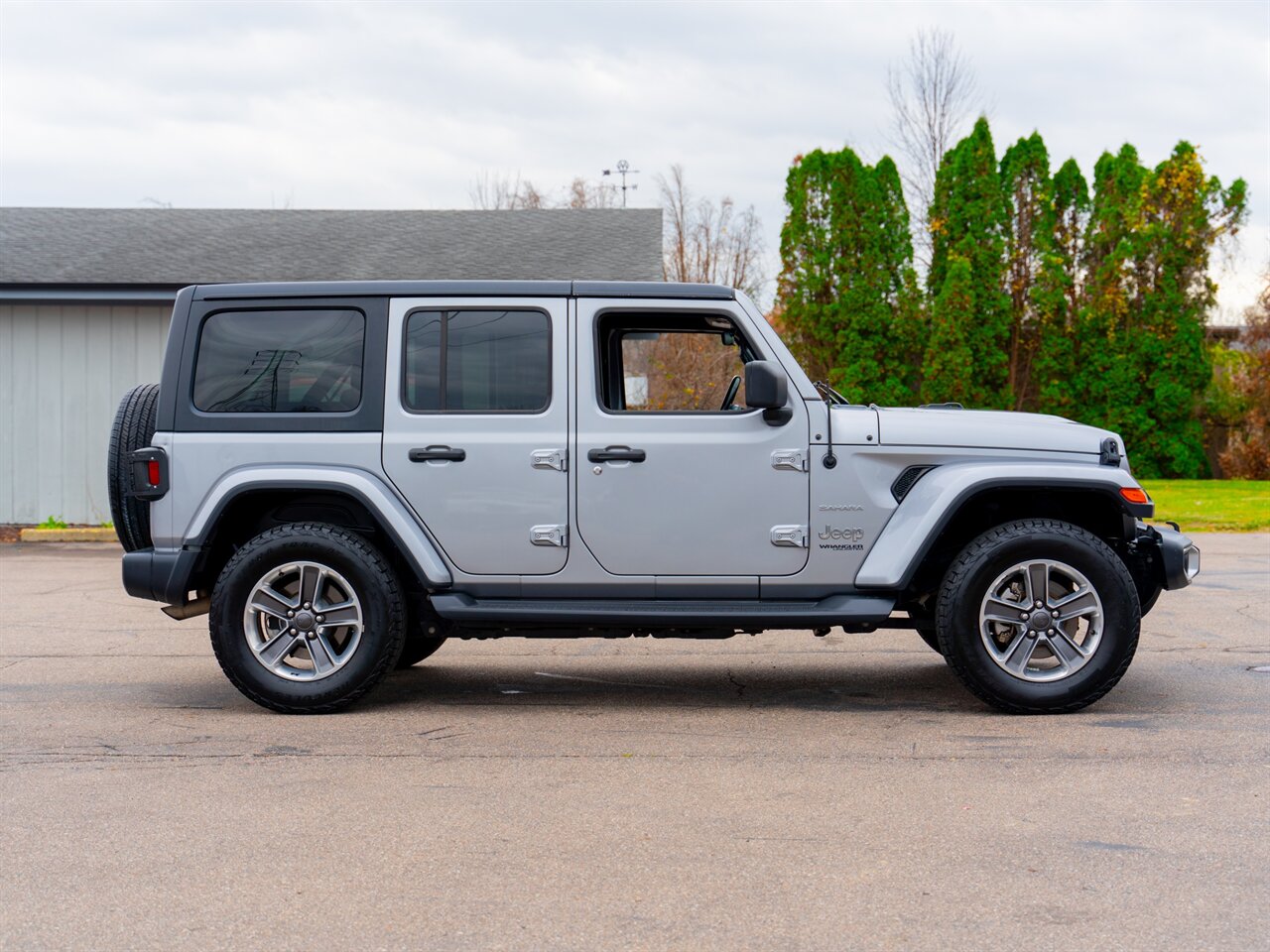 2020 Jeep Wrangler Unlimited Sahara   - Photo 4 - Washington, MI 48094