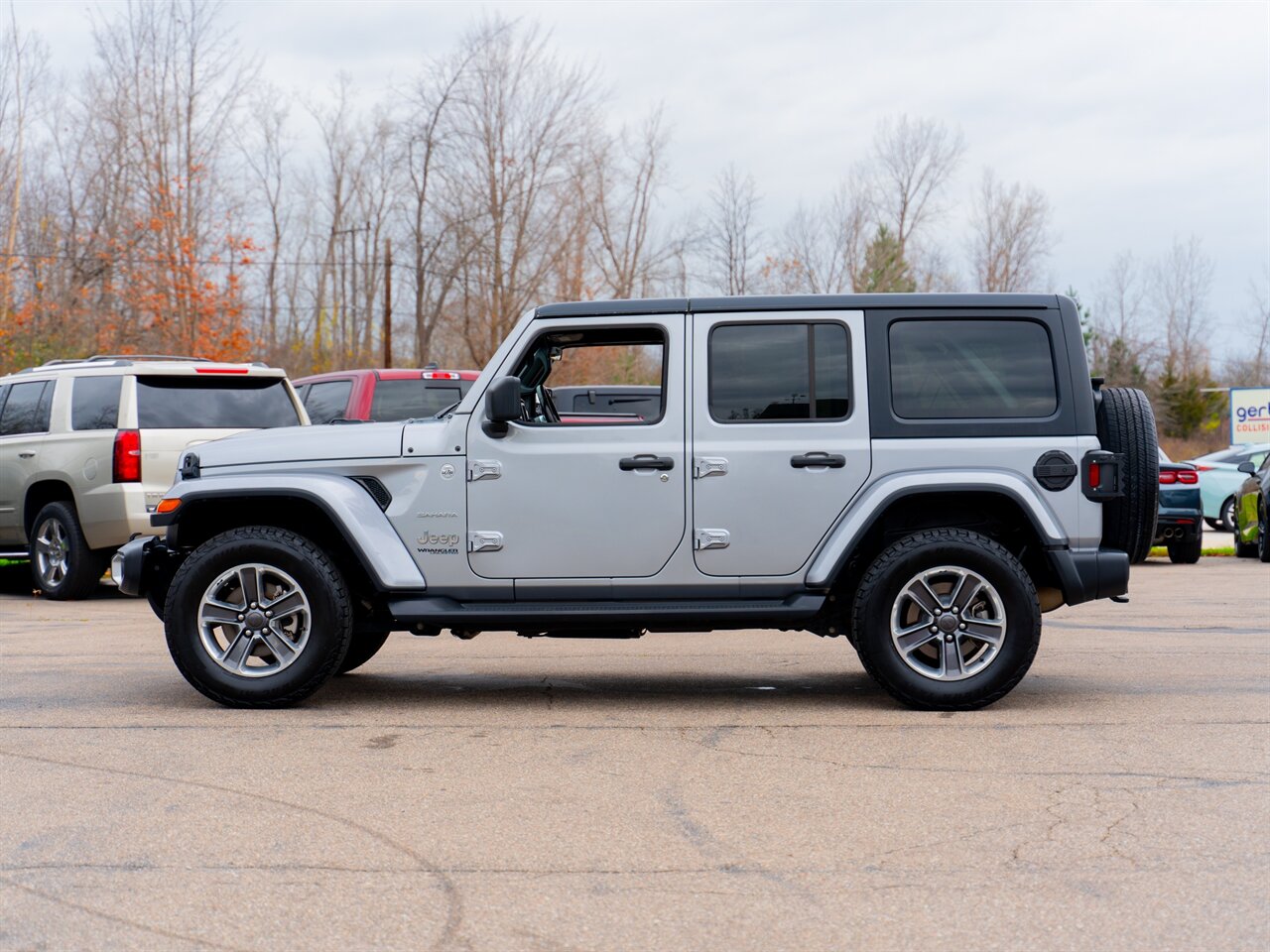 2020 Jeep Wrangler Unlimited Sahara   - Photo 8 - Washington, MI 48094