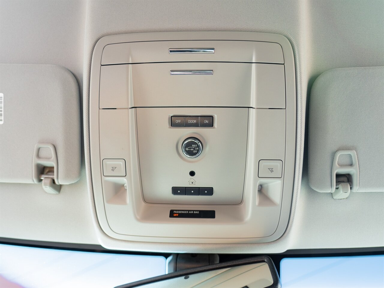 2019 Chevrolet Suburban LT   - Photo 44 - Washington, MI 48094