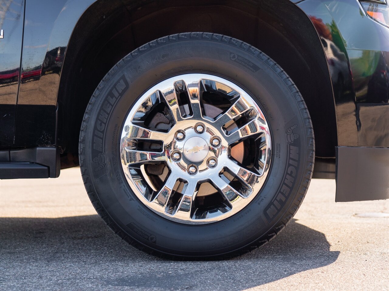 2019 Chevrolet Suburban LT   - Photo 48 - Washington, MI 48094