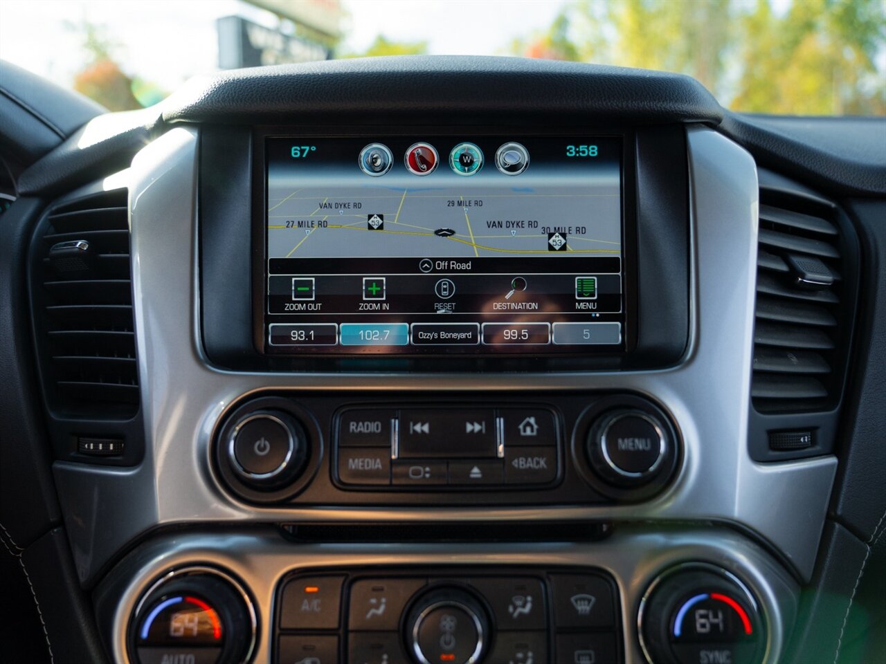 2019 Chevrolet Suburban LT   - Photo 34 - Washington, MI 48094