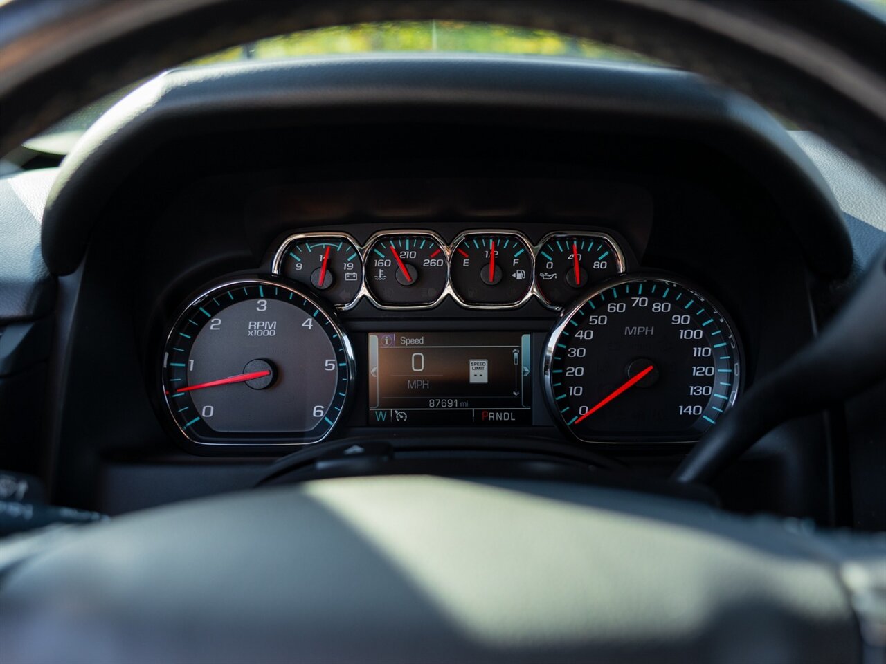 2019 Chevrolet Suburban LT   - Photo 30 - Washington, MI 48094