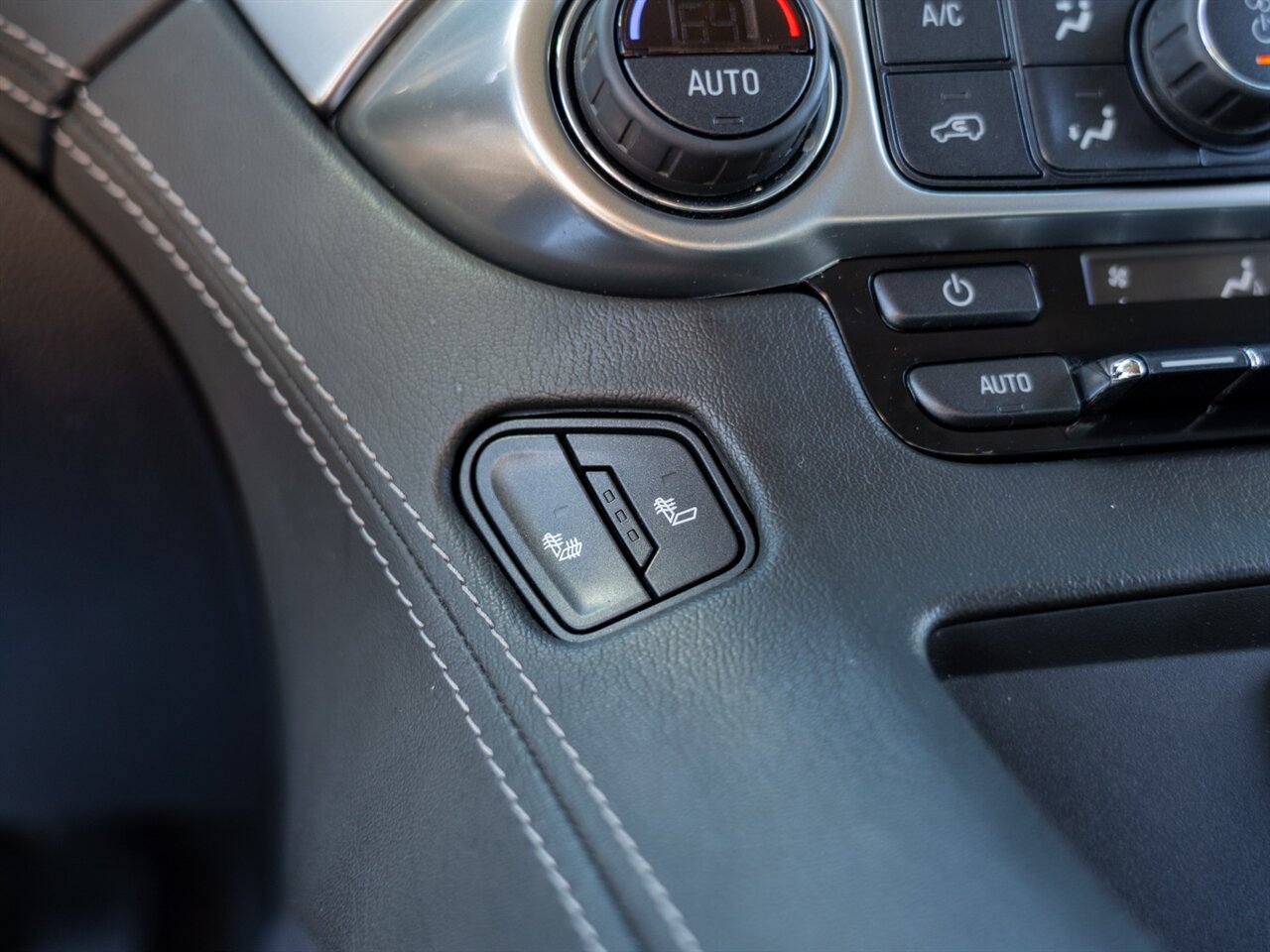 2019 Chevrolet Suburban LT   - Photo 40 - Washington, MI 48094