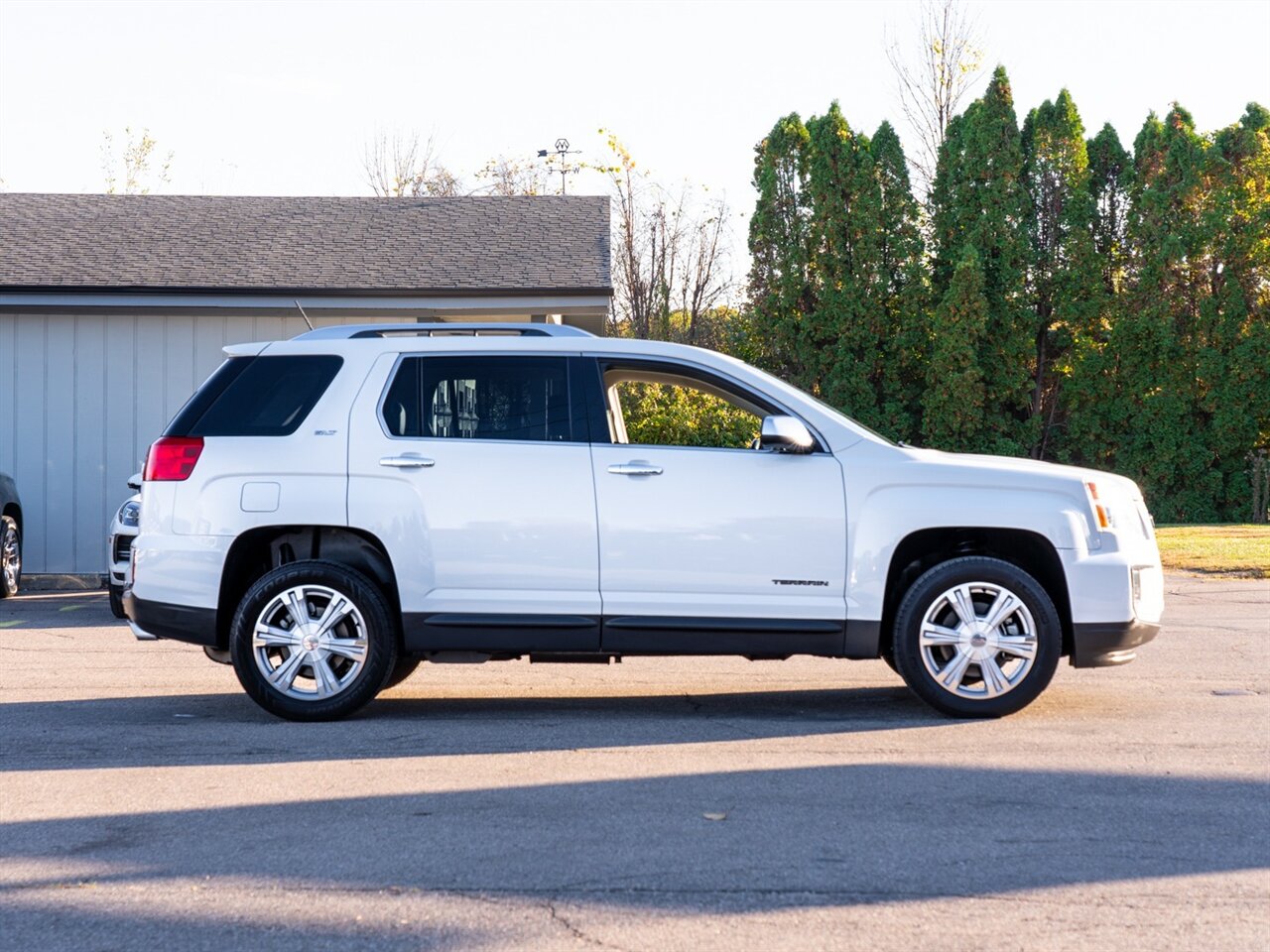 2016 GMC Terrain SLT   - Photo 4 - Washington, MI 48094