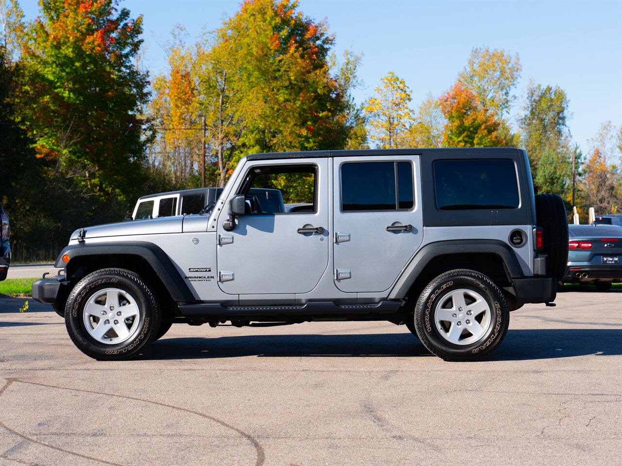 2017 Jeep Wrangler Unlimited Sport   - Photo 8 - Washington, MI 48094